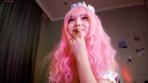 Kira online show from 12.19.25