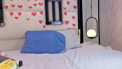 Snapshot of junecollins chatting on 02.14.26 junecollins online show from 02.14.26