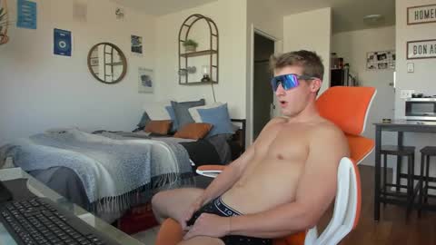 Junior Madison online show from 09.30.25