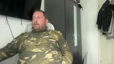 Snapshot of junky345 chatting on 10.05.25 Junky online show from 10.05.25