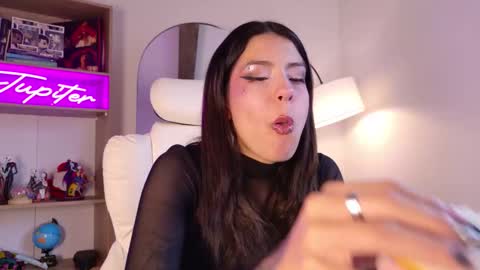 Snapshot of jupiter_sin_h chatting on 12.15.25 Welcome to my new account online show from 12.15.25