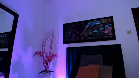 Jupiter Fox online show from 12.30.24