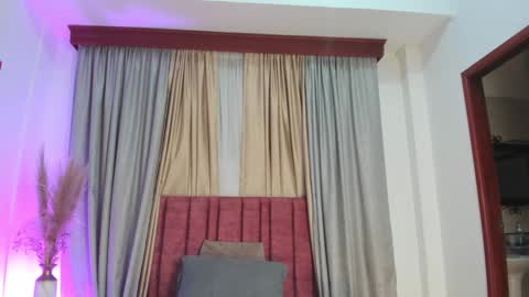 Jupiter Fox online show from 01.11.25