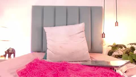 Jupiter Fox online show from 01.23.25