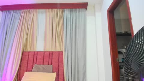 Jupiter Fox online show from 01.29.25