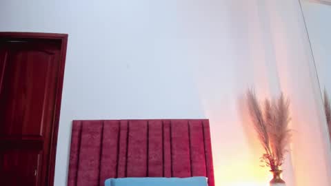 Jupiter Fox online show from 09.18.25