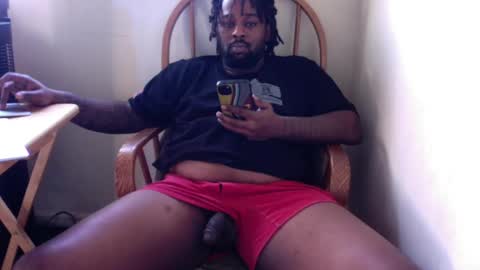 Snapshot of just2real chatting on 12.19.24 Real online show from 12.19.24