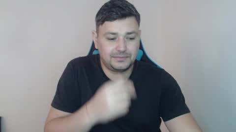 Snapshot of just_a_nice_guy_27 chatting on 01.19.26 Alex online show from 01.19.26