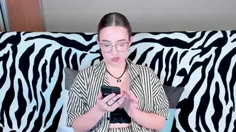 Nika and Mark online show from 01.08.25