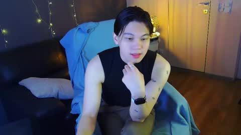 Snapshot of just_gay_ chatting on 02.26.25 just_gay_ online show from 02.26.25