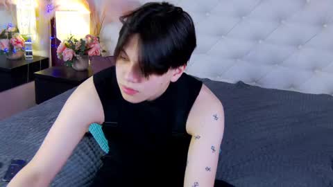 Snapshot of just_gay_ chatting on 03.10.25 just_gay_ online show from 03.10.25