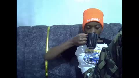 Snapshot of just_nuru chatting on 10.15.25 just_nuru online show from 10.15.25