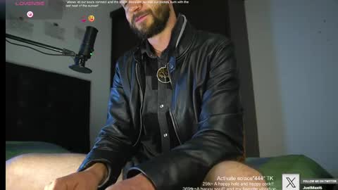 Snapshot of just_your_dreamboy chatting on 02.19.25 Maxi online show from 02.19.25