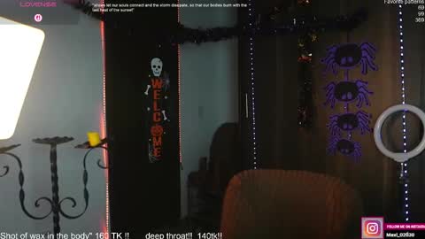 Snapshot of just_your_dreamboy chatting on 10.16.25 Maxi online show from 10.16.25