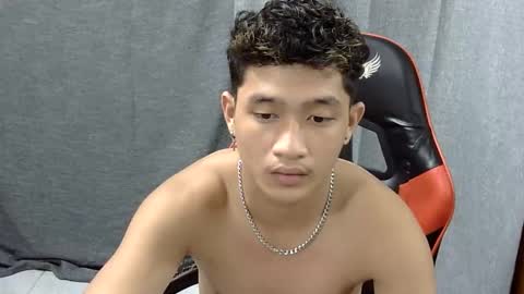 Snapshot of justcallme_cyril chatting on 04.19.26 Cyril online show from 04.19.26