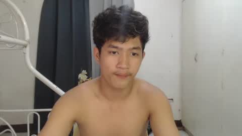 Snapshot of justcallme_cyril chatting on 05.20.26 Cyril online show from 05.20.26