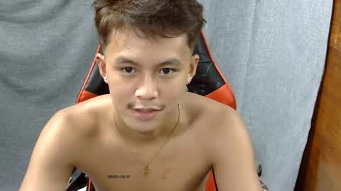 Snapshot of justcallme_james chatting on 06.09.26 James online show from 06.09.26