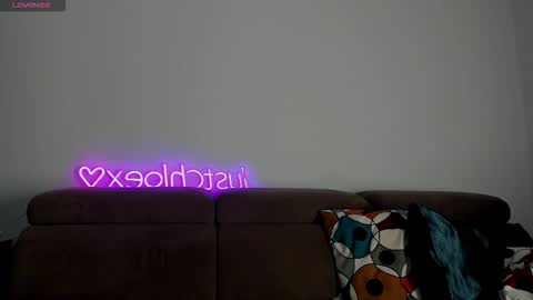 Snapshot of justchloex chatting on 10.31.25 Chloe online show from 10.31.25