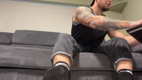 Snapshot of justforyou013 chatting on 10.01.25 JOST THE MASTER online show from 10.01.25