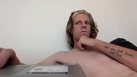 justhavingfun111 online show from 10.16.25