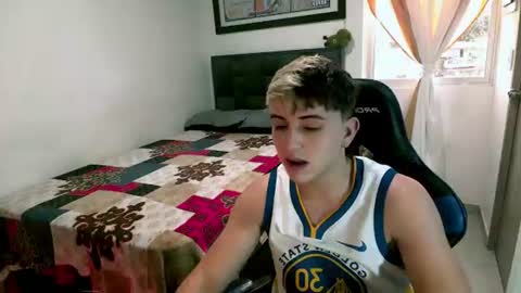 Snapshot of justin_trevor chatting on 06.19.26 Justin trevor online show from 06.19.26