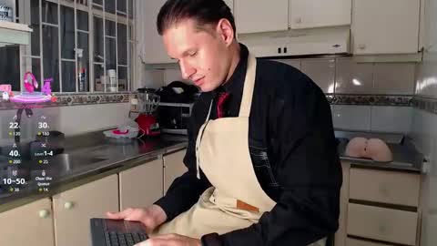 Justin  online show from 03.12.26