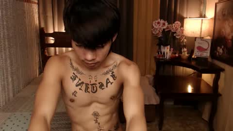 Snapshot of justine_hunk chatting on 12.22.24 justine_hunk online show from 12.22.24
