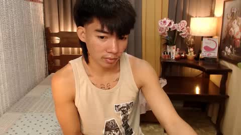 Snapshot of justine_hunk chatting on 12.31.24 justine_hunk online show from 12.31.24