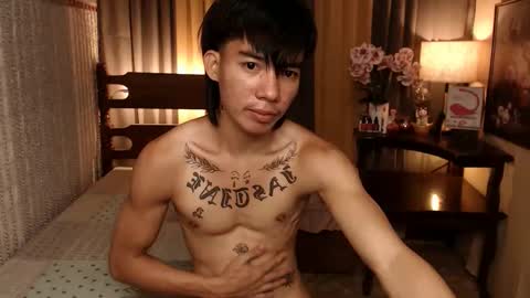 Snapshot of justine_hunk chatting on 01.03.25 justine_hunk online show from 01.03.25
