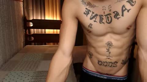 Snapshot of justine_hunk chatting on 01.06.25 justine_hunk online show from 01.06.25