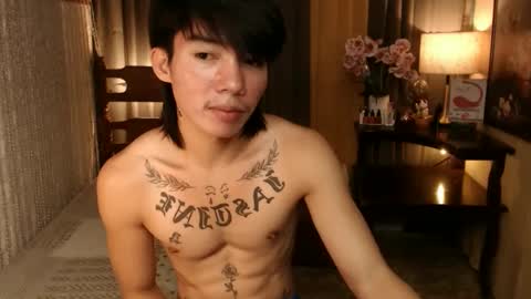 Snapshot of justine_hunk chatting on 02.09.25 justine_hunk online show from 02.09.25