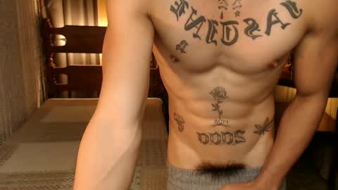 Snapshot of justine_hunk chatting on 03.10.25 justine_hunk online show from 03.10.25