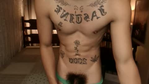 Snapshot of justine_hunk chatting on 09.26.25 justine_hunk online show from 09.26.25