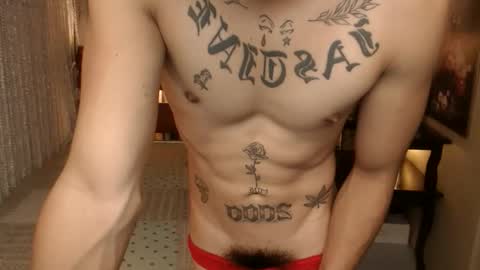 Snapshot of justine_hunk chatting on 10.06.25 justine_hunk online show from 10.06.25