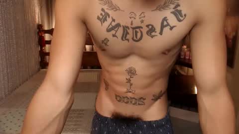 justine_hunk online show from 10.28.25