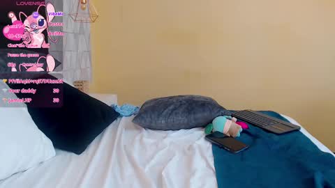 Justine online show from 02.19.25