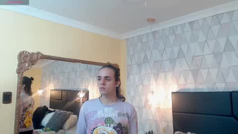 Justine online show from 02.21.25