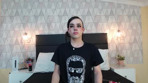 Justine online show from 09.12.25