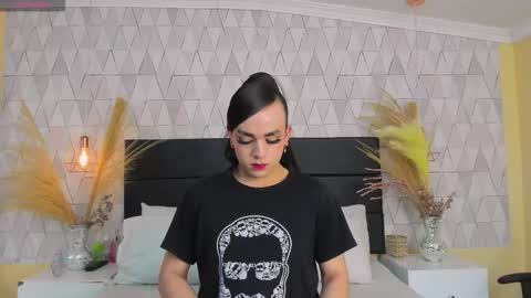 Justine online show from 02.05.26