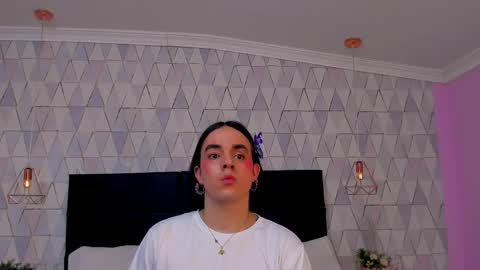 Snapshot of justineperry chatting on 05.25.26 Justine online show from 05.25.26