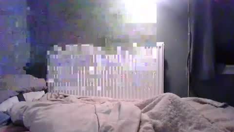 Snapshot of justinjodysarah957251 chatting on 02.12.26 Techno Nymph online show from 02.12.26