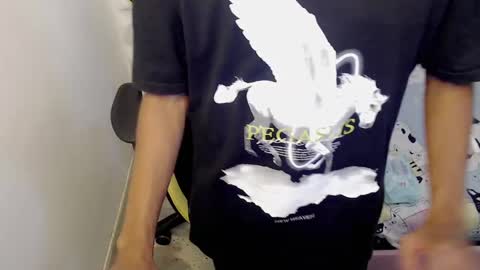 Snapshot of justinn_33 chatting on 02.27.25 J U S T I N online show from 02.27.25