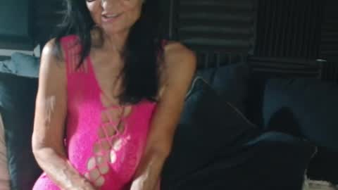 Bev aka Diamond online show from 10.16.25