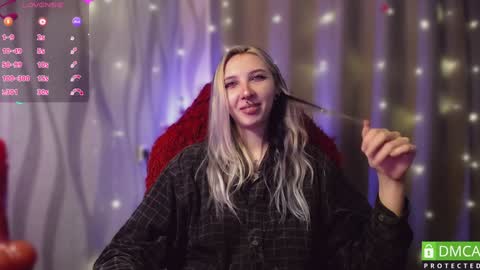 justmeowgirl online show from 01.20.25