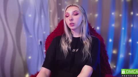 justmeowgirl online show from 01.29.25