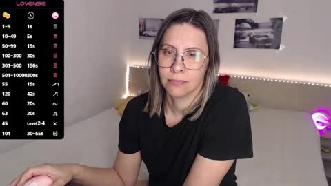 Julie online show from 04.23.26