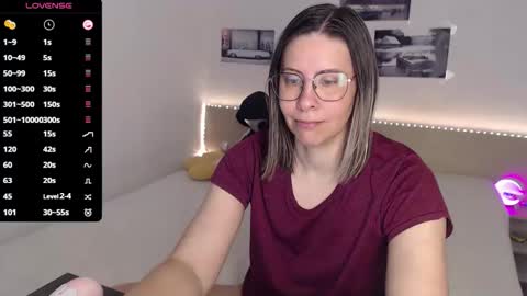 Julie online show from 04.24.26