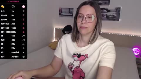 Julie online show from 04.25.26