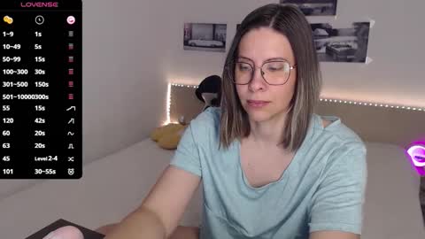 Julie online show from 04.29.26