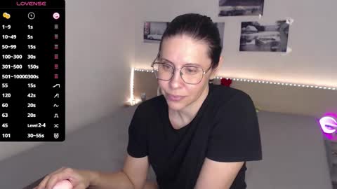 Snapshot of justmexy7 chatting on 05.12.26 Julie online show from 05.12.26